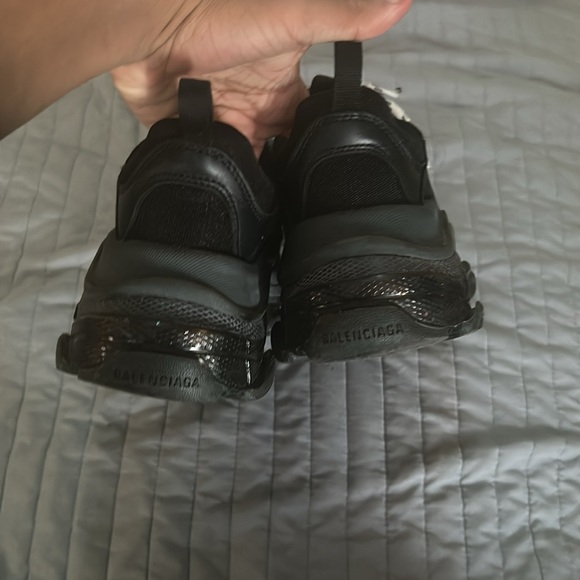 balenciaga triple s - Picture 3 of 4
